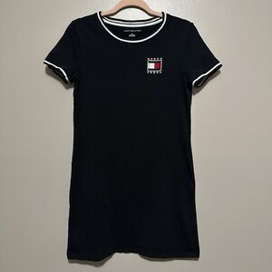 Tommy Hilfiger Womens Tee Casual Crewneck T-Shirt Dress Shirt S Studs Logo Y2K